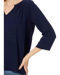 3/4 Sleeve Split Neck Top