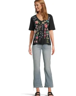 3/4 Sleeve Trapunto V-neck Tee