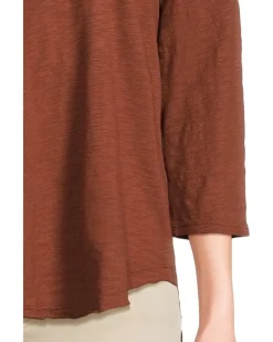 3/4 Sleeve V-Neck Tee with Curved Hem