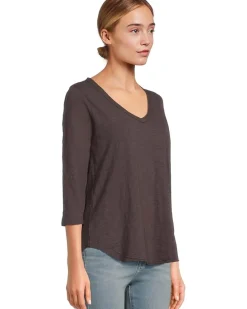 3/4 Sleeve V-Neck Tee with Curved Hem