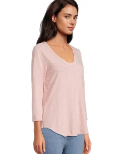 3/4 Sleeve V-Neck Tee with Curved Hem