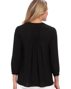 Blouse w/ Pleated Back