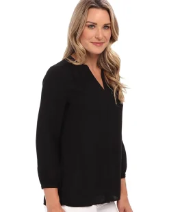 Blouse w/ Pleated Back