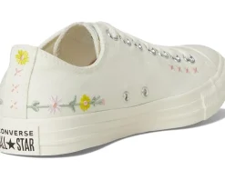 Chuck Taylor All Star Low Top Sneaker