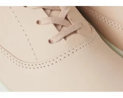 Classic Leisure Tie Sneakers