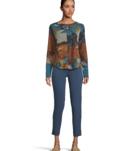 Crew Neck Long Sleeve Top with Overlok Stitching