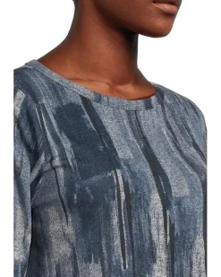 Crew Neck Long Sleeve Top with Overlok Stitching