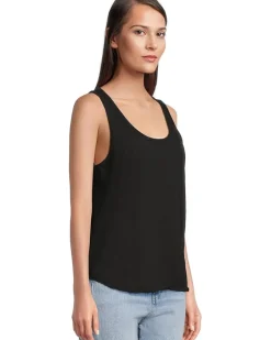 Curve Hem Scoop Neck Tank