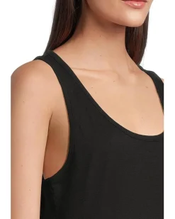 Curve Hem Scoop Neck Tank
