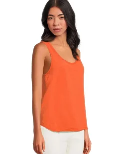 Curve Hem Scoop Neck Tank