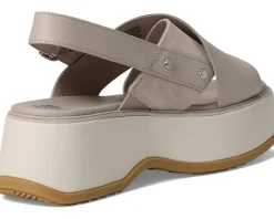 Dayspring™ Crisscross Sandals