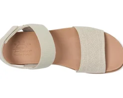 Desert Kiss Low - Top Look