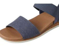 Desert Kiss Low - Top Look