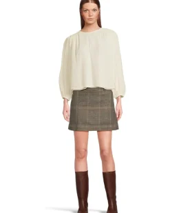 Dolly Blouse With Smocking Details