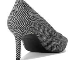 Go-to Janey Pumps