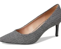 Go-to Janey Pumps