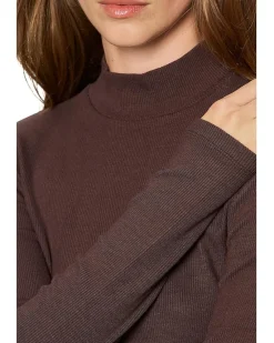 Long Sleeve Mock Essential