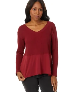 Long Sleeve Shark Bite Top