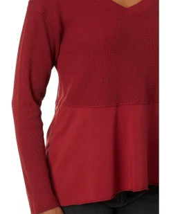 Long Sleeve Shark Bite Top