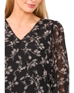 Long Sleeve Smocked Cuff Clip Dot Top