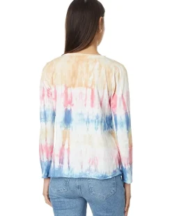 Long Sleeve V-Neck Tee with Curve Hem