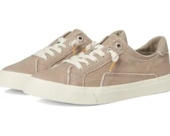 Martina Too Lace-Up Shoes