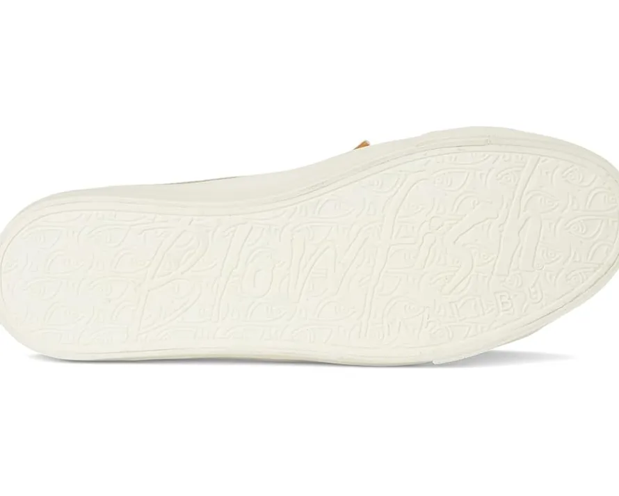 Martina Too Lace-Up Shoes