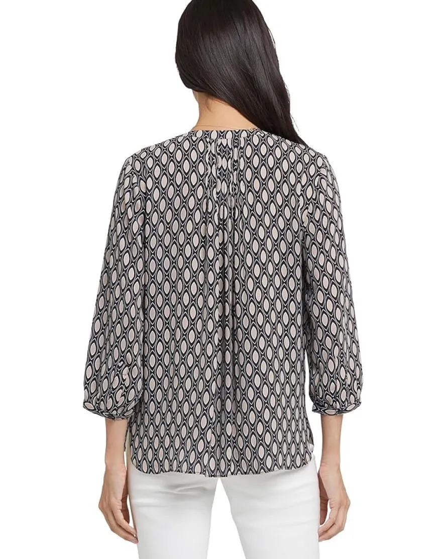 Pinutck Blouse