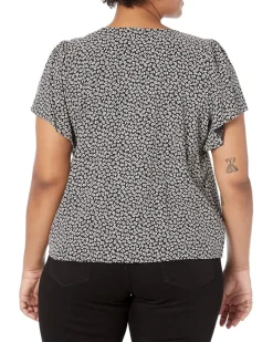 Plus Flutter-Sleeve Crop Top in Micro Daisy