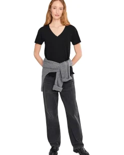 Short Sleeve V-Neck Boxy Tee