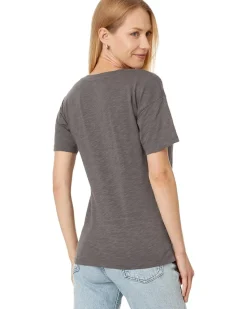 Short Sleeve V-Neck Boxy Tee