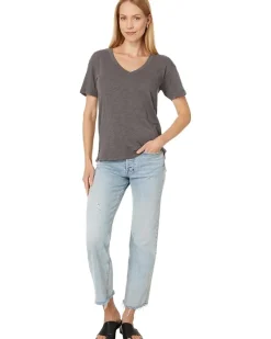 Short Sleeve V-Neck Boxy Tee