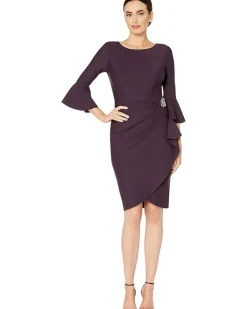 Short Slimming Dress with Bell Sleeves