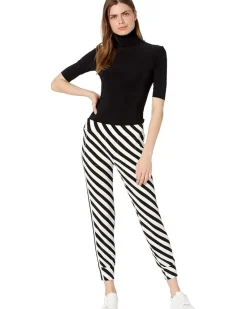 Slim Fit Short Sleeve Turtle Top