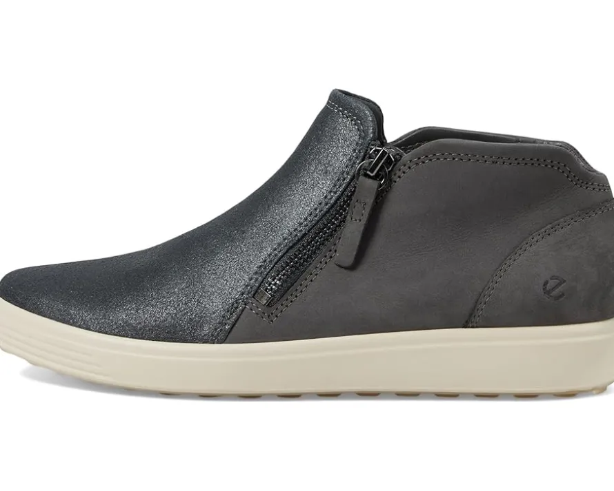 Soft 7 Low Cut Zip Bootie