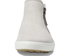 Soft 7 Low Cut Zip Bootie