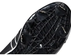 Sweep 6 Mid Softball Cleats