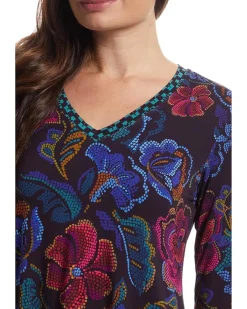 The Janie Favorite Long Sleeve V-neck Swing Tee- A