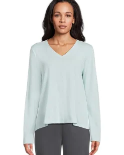 V-Neck Long Sleeve Tee