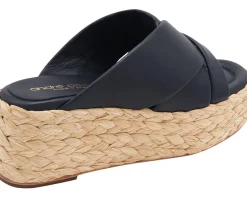 Women's Andre Assous Calesa