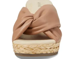 Women's Anne Klein Winnie