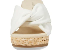 Women's Anne Klein Winnie