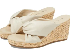 Women's Anne Klein Winnie