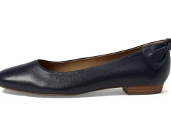 Women's Bernardo Eloisa