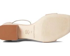 Women's Bernardo Jalena