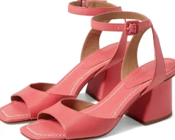 Women's Bernardo Nyack