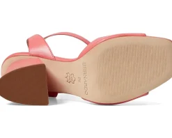 Women's Bernardo Nyack