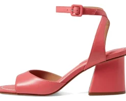 Women's Bernardo Nyack