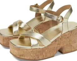 Women's Bernardo Weston