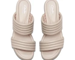 Women's Clarks Chelseah Path